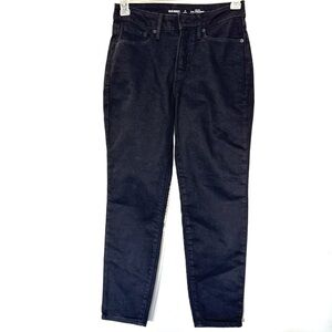 Old Navy Black High-Rise O.G. Straight Secret-Smooth Pockets Jeans Size 4 Petite